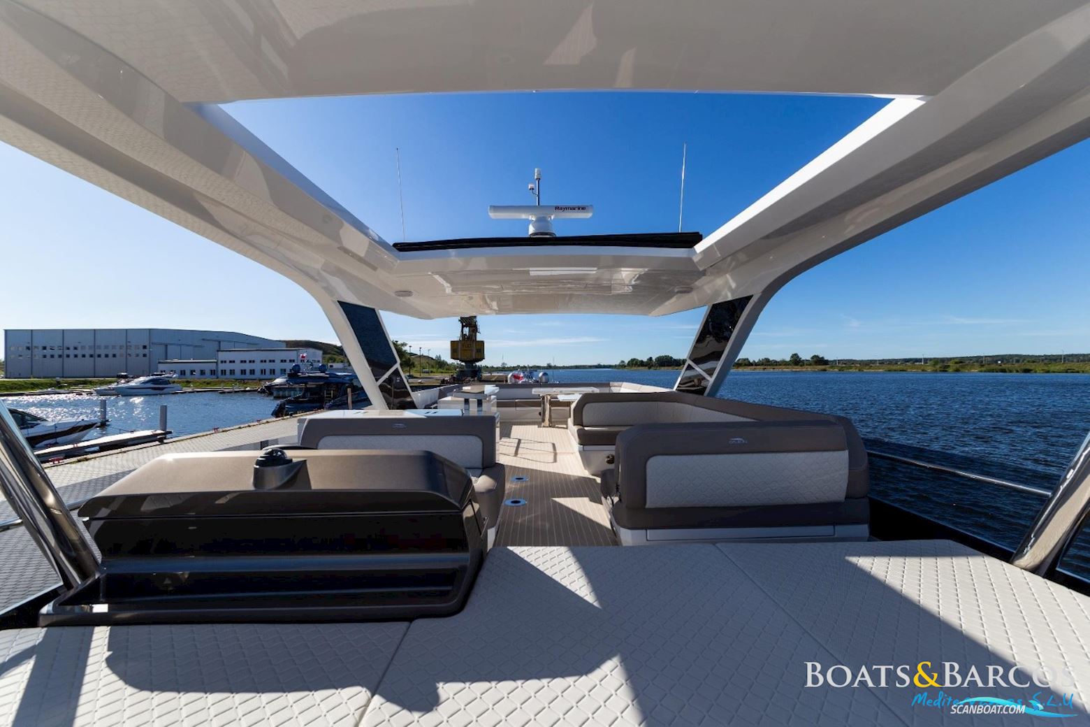 Galeon 640 Fly