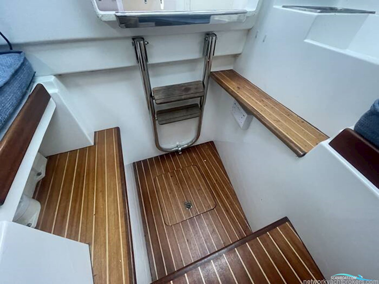 Galeon Galia 700 Walk-Around Sport Fisher
