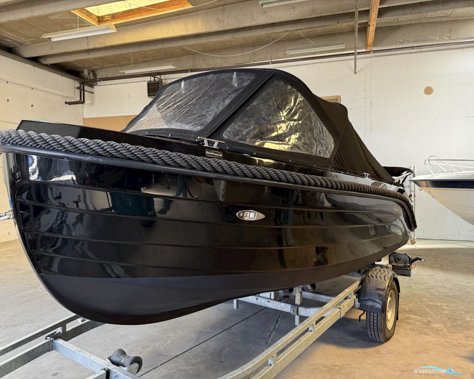 Gentleman’s Launch 600 XL