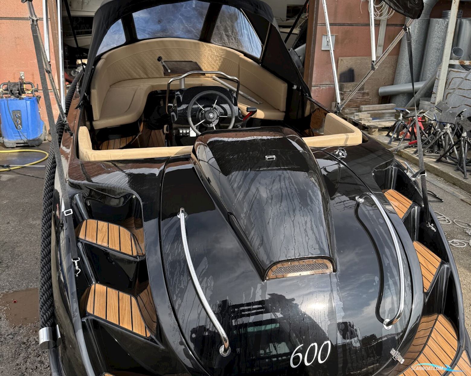 Gentleman’s Launch 600 XL