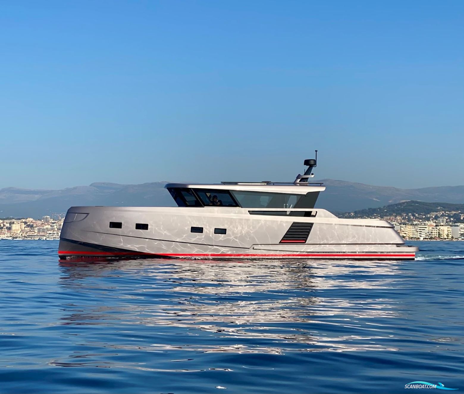 Glacier 48 Motorbåd 2023, med Volvo Penta motor, Sverige