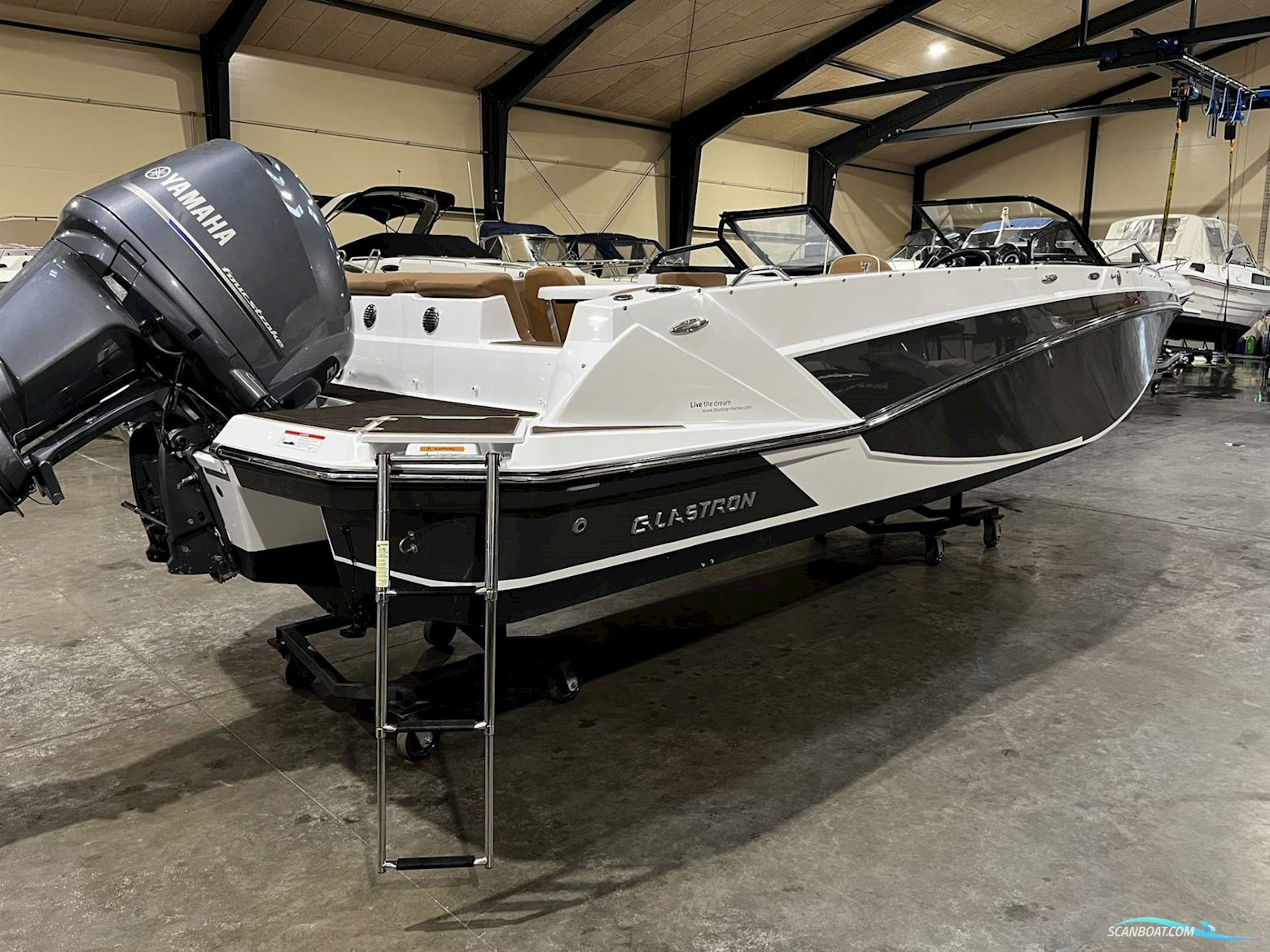 Glastron 220 Gtd - 225 HK Yamaha/Udstyr
