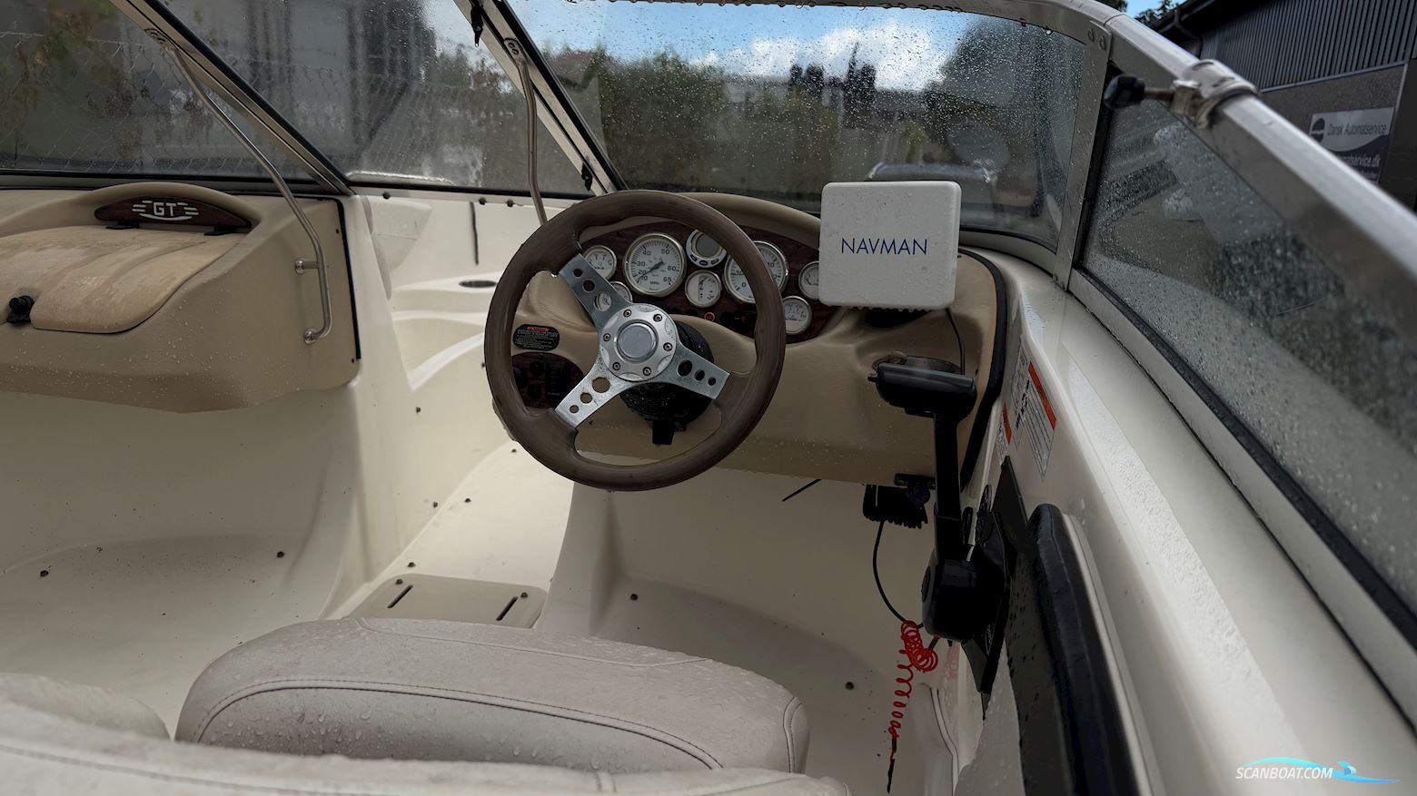 Glastron GT 185