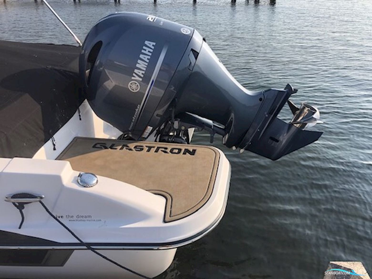 Glastron GT 200 – Med Yamaha 200 HK – Klar til Sommeren!