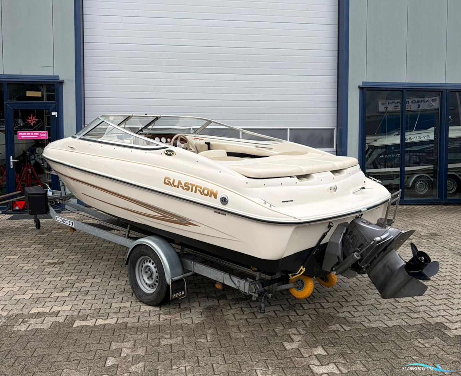 Glastron GX185 Bowrider Motorbåd 2005, med Volvo Penta motor, Holland