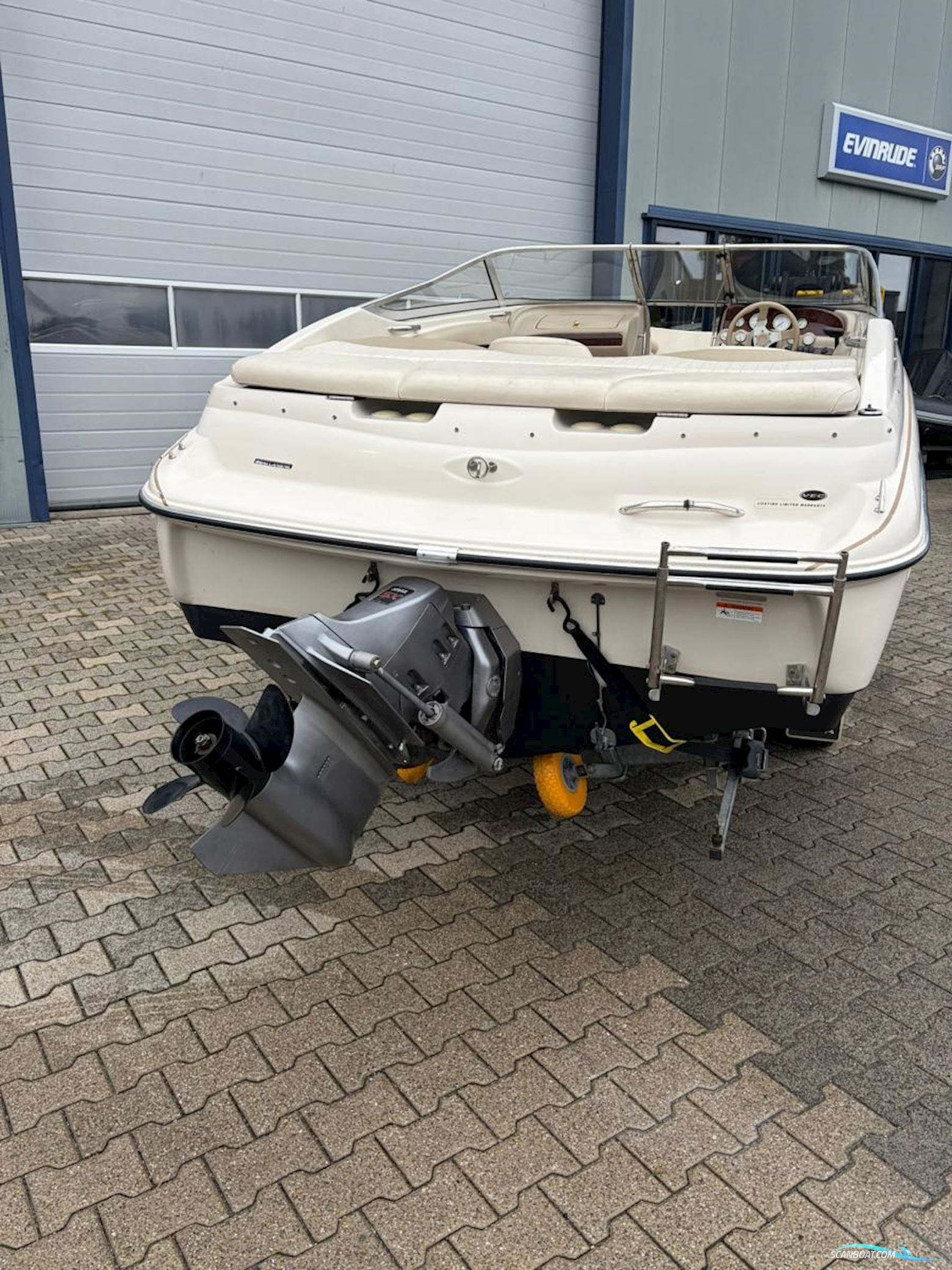 Glastron GX185 Bowrider