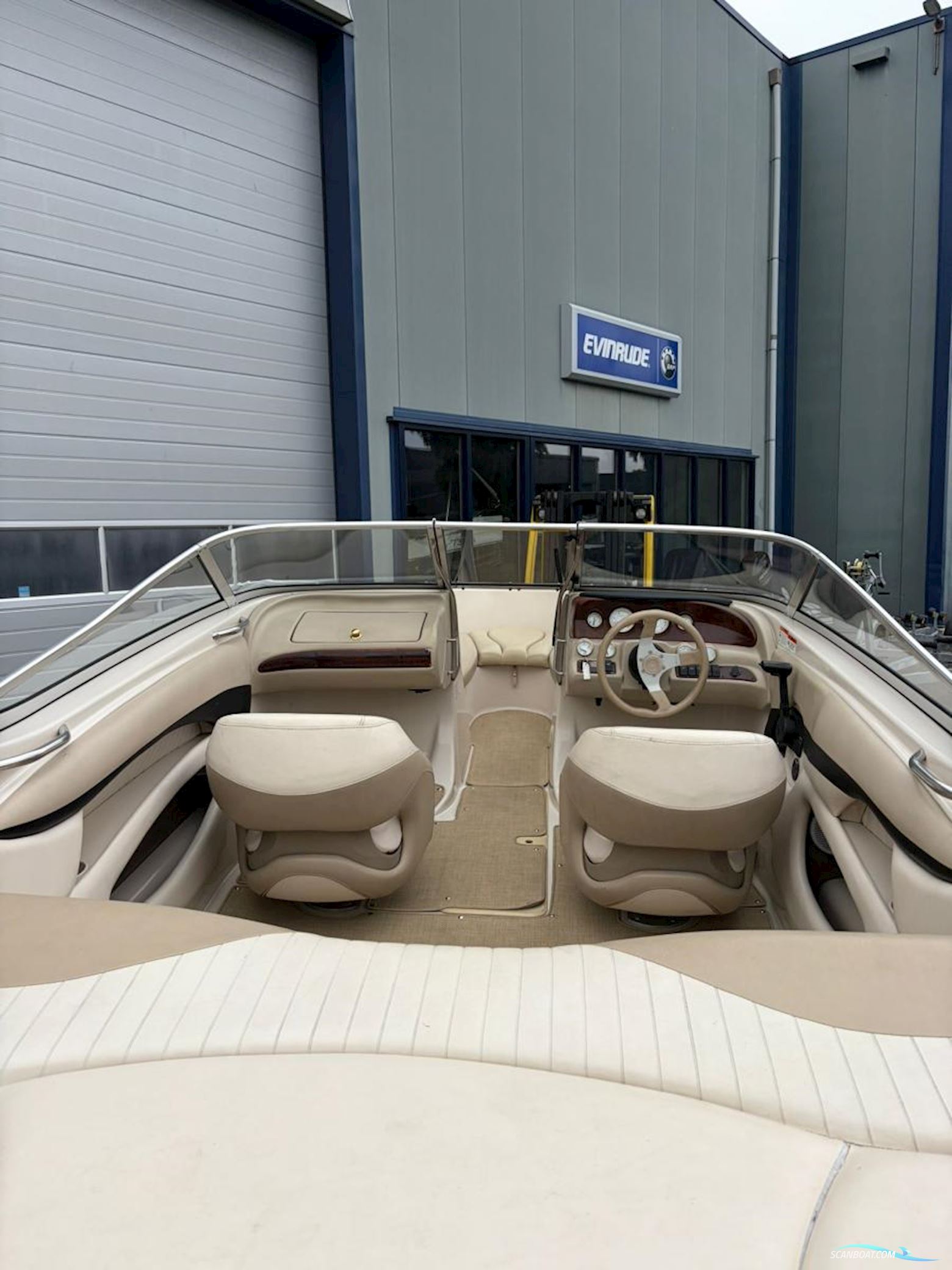 Glastron GX185 Bowrider