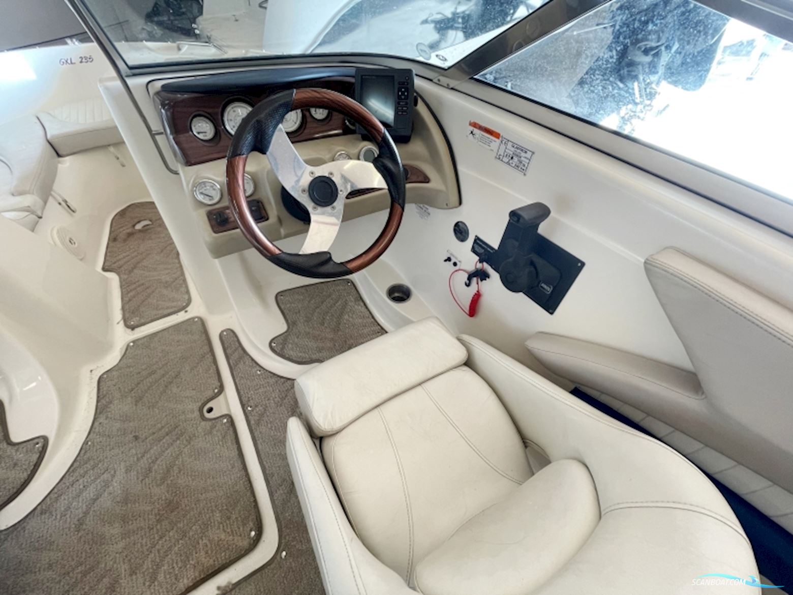 Glastron Gxl 235 Bowrider