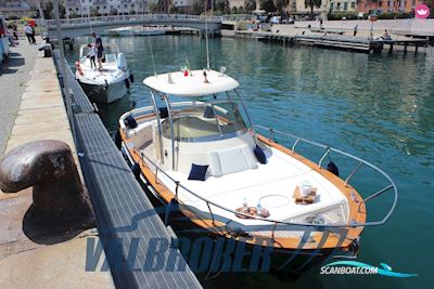 Gozzo Salernitano Venere 28 Motorbåd 2009, med Hyundai V6 motor, Italien