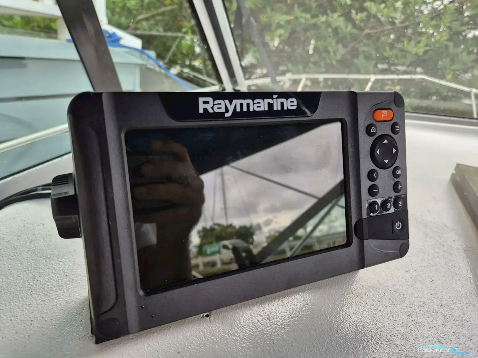 GRADY WHITE Sailfish 25