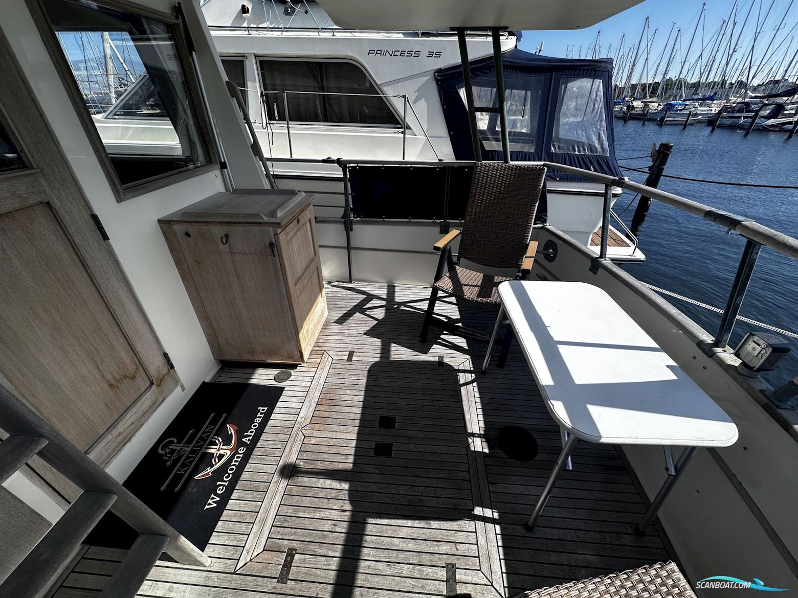 Grand Banks 32