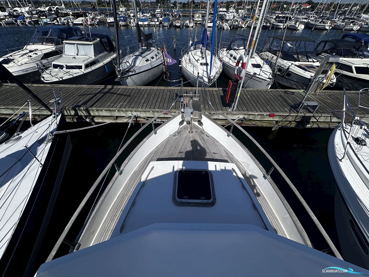 Grand Banks 32
