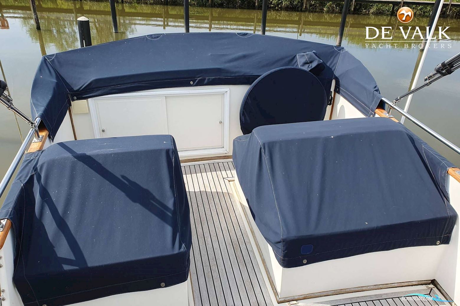 Grand Banks 32