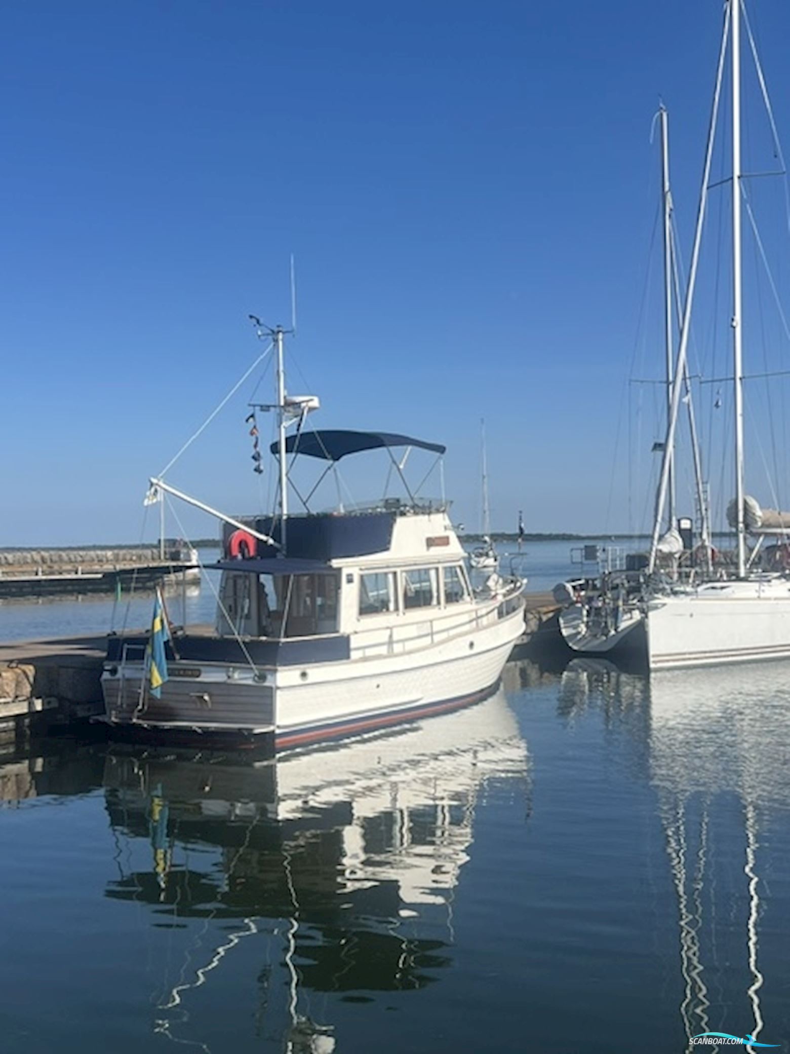 Grand Banks 32