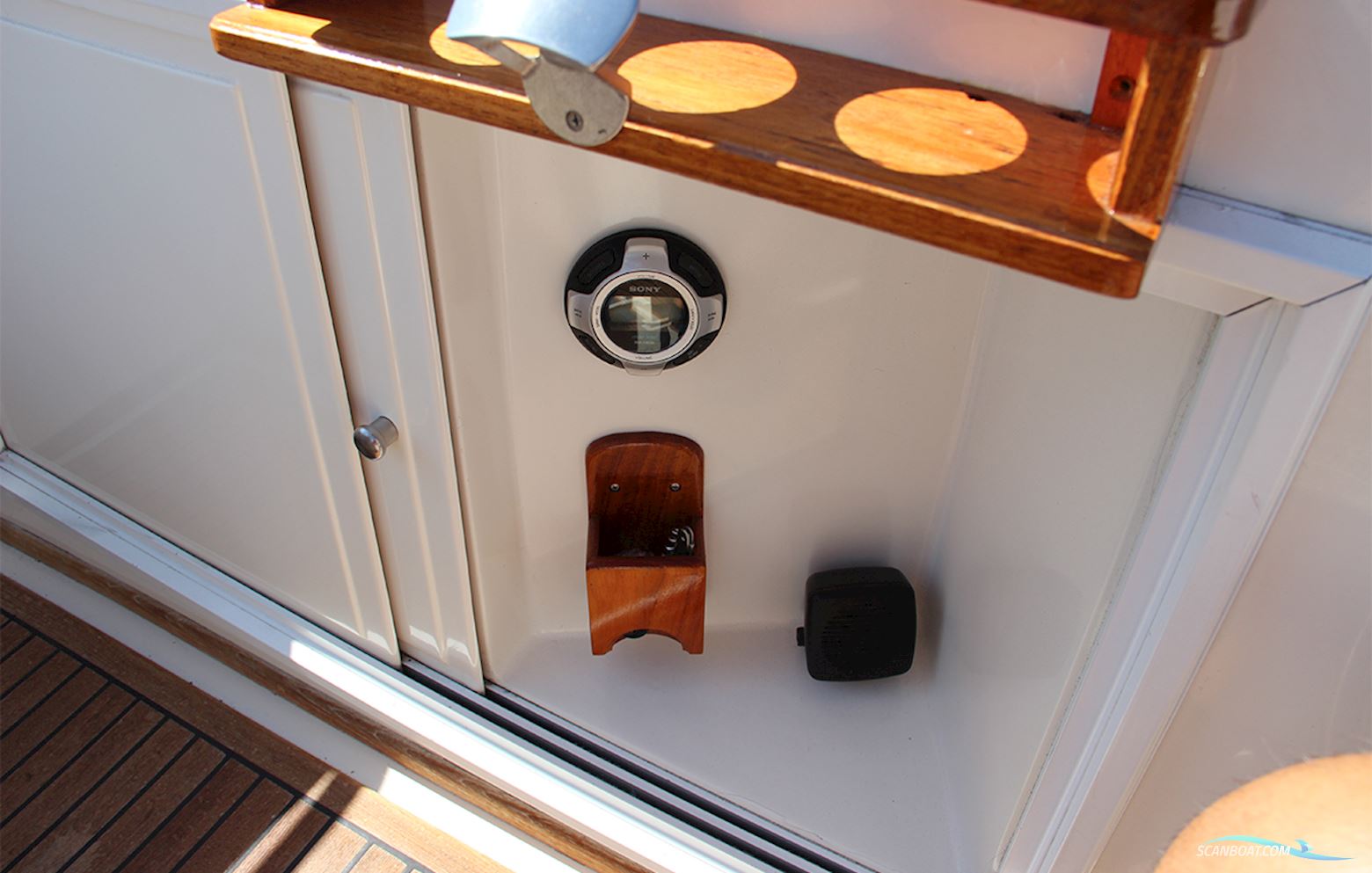 Grand Banks 32