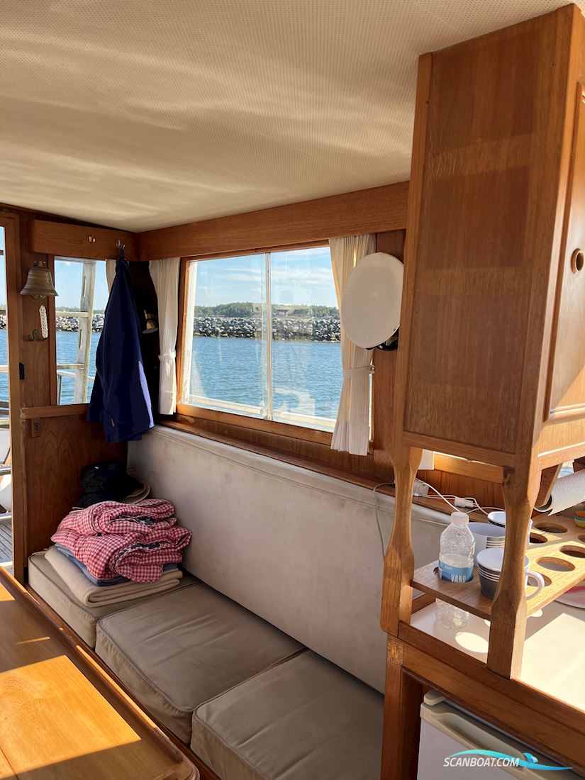 Grand Banks 32