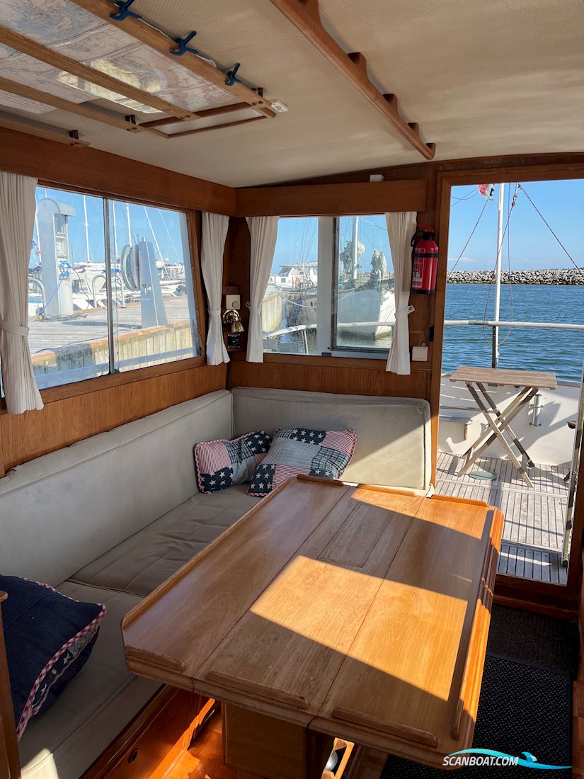 Grand Banks 32