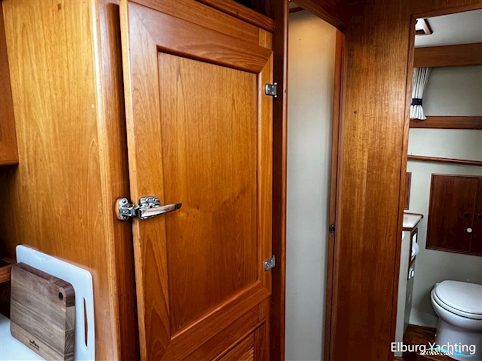 Grand Banks 42 - Motoryacht