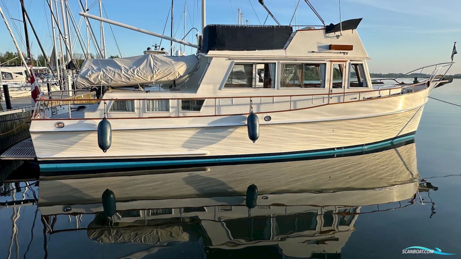 Grand Banks 42 Classic Motorbåd 1988, med Volvo Penta Tamd motor, Tyskland