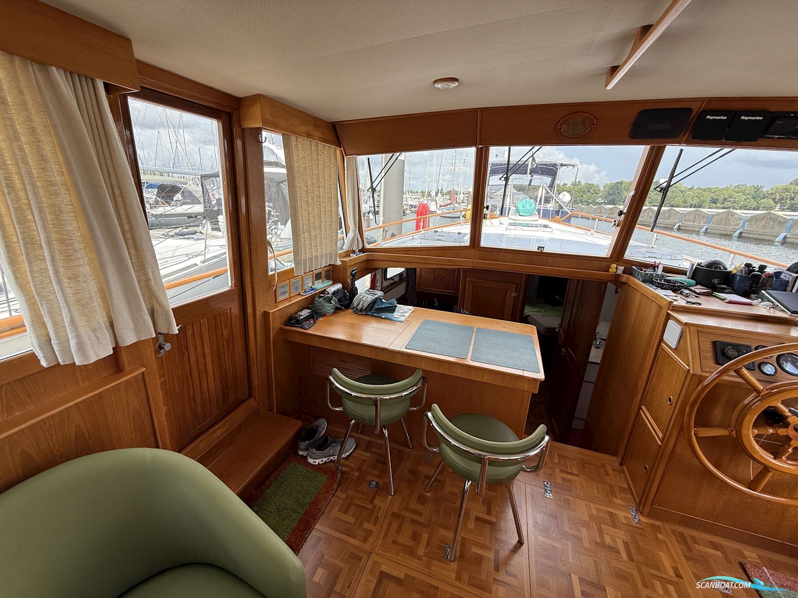 Grand Banks 42 Motoryacht