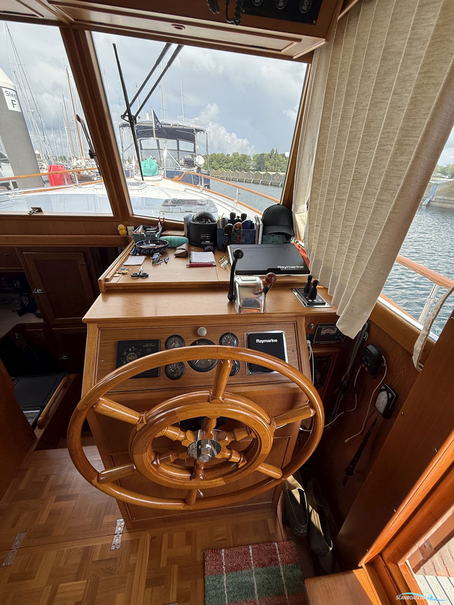 Grand Banks 42 Motoryacht