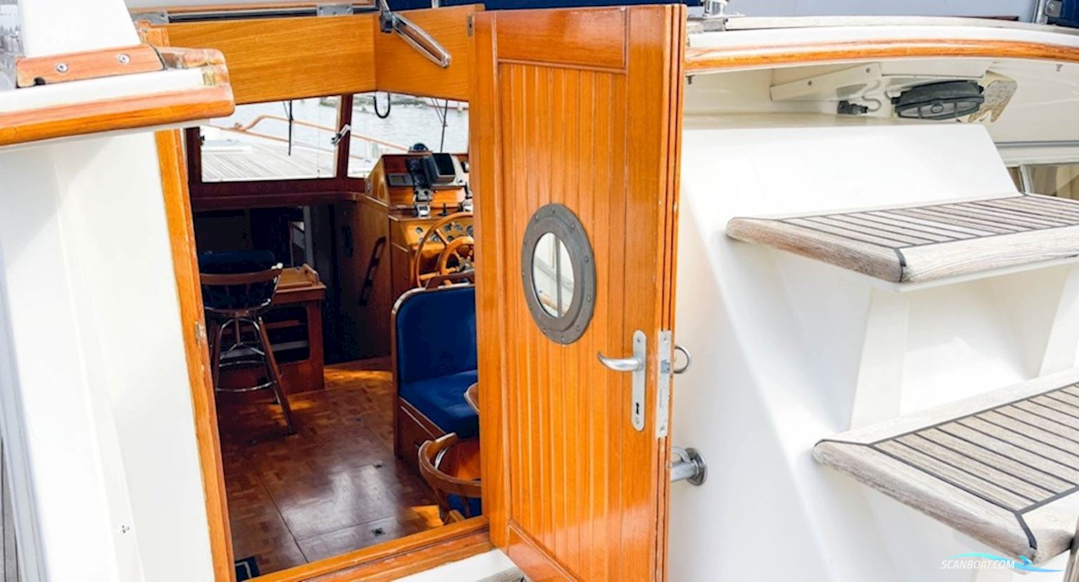 Grand Banks 42 Motoryacht