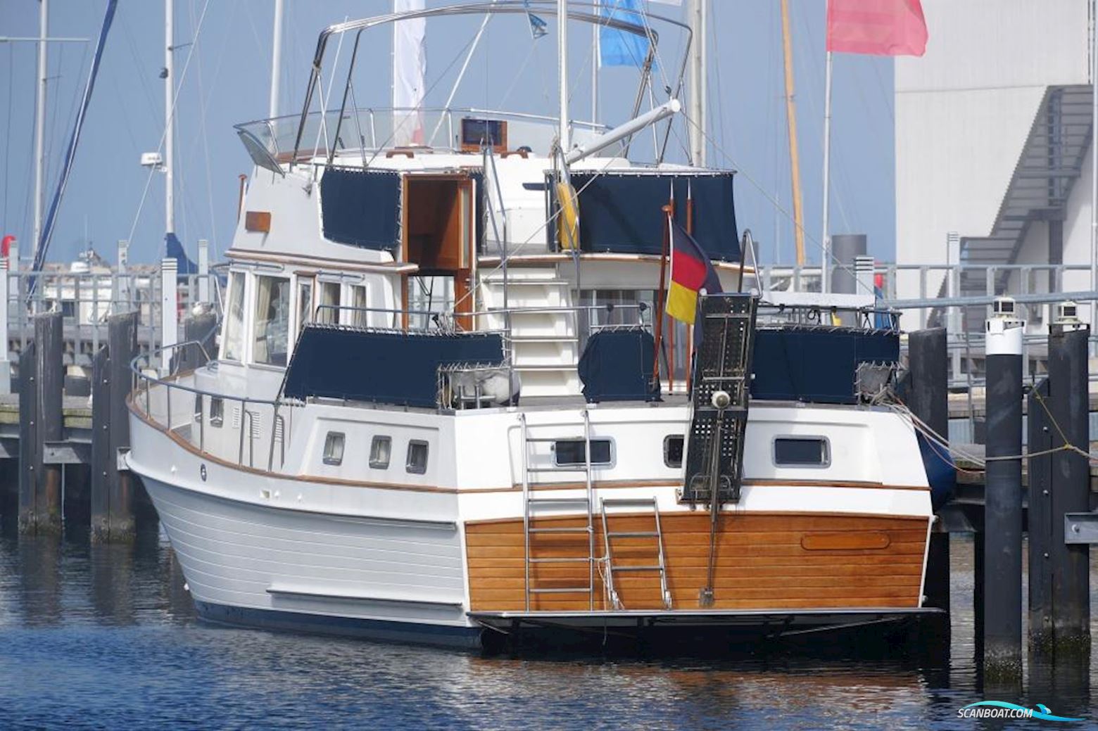 Grand Banks 46 Motor Yacht
