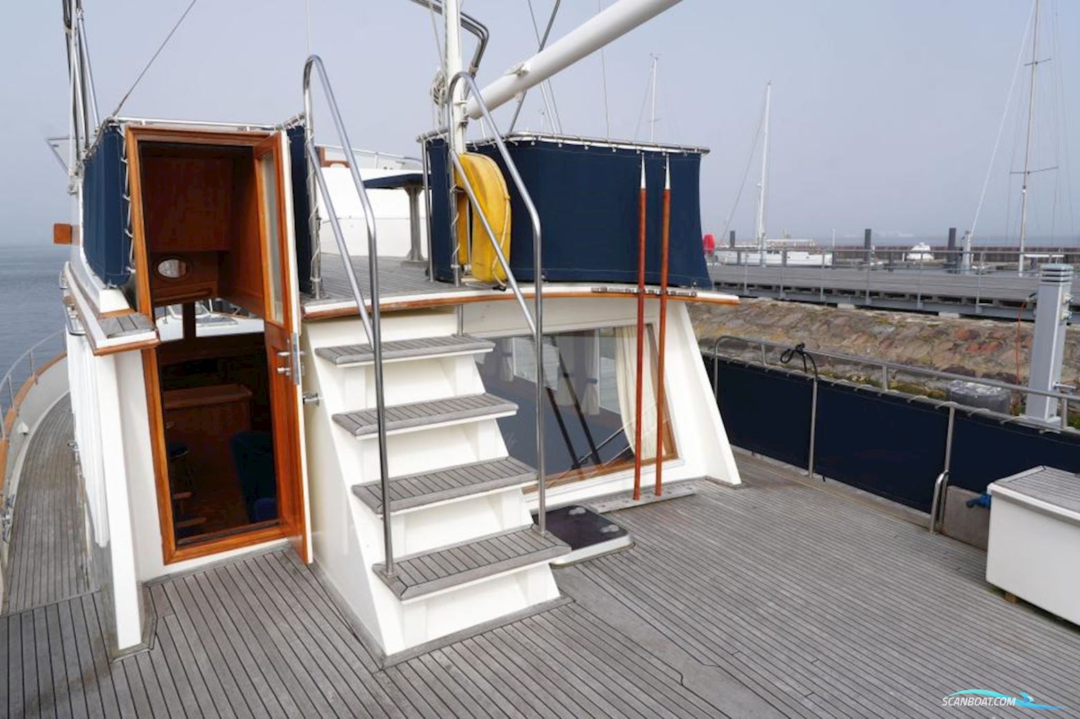 Grand Banks 46 Motor Yacht