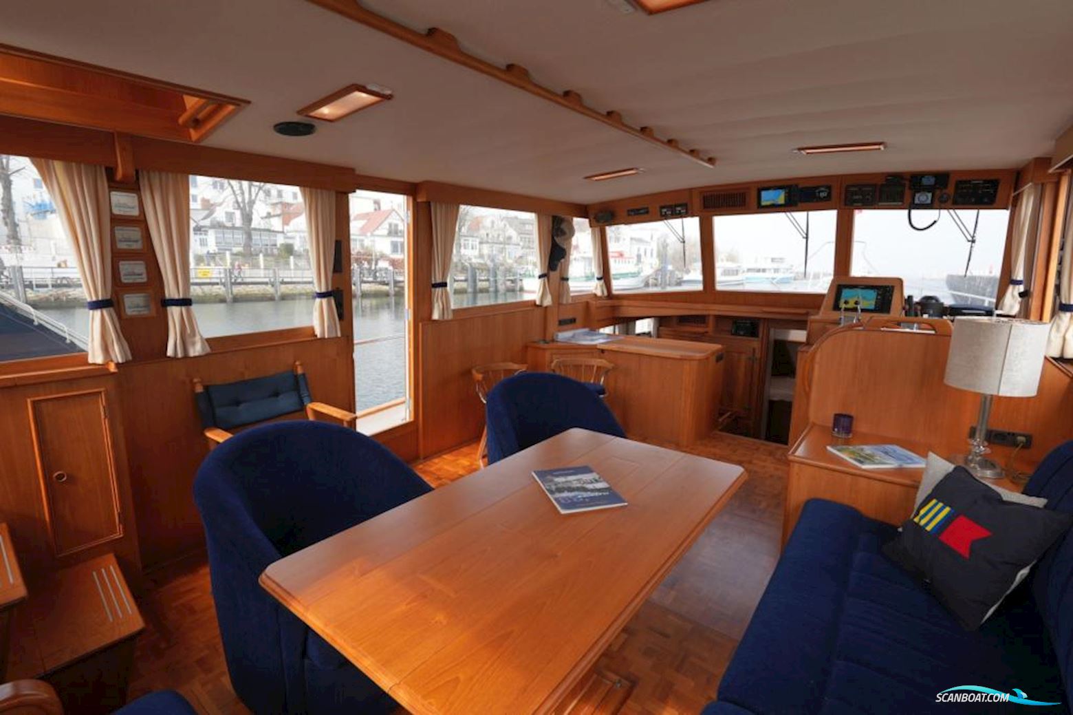 Grand Banks 46 Motor Yacht