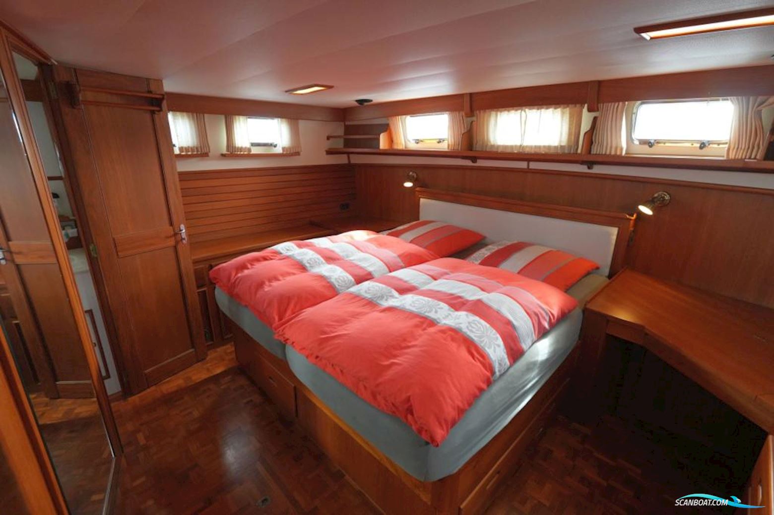 Grand Banks 46 Motor Yacht