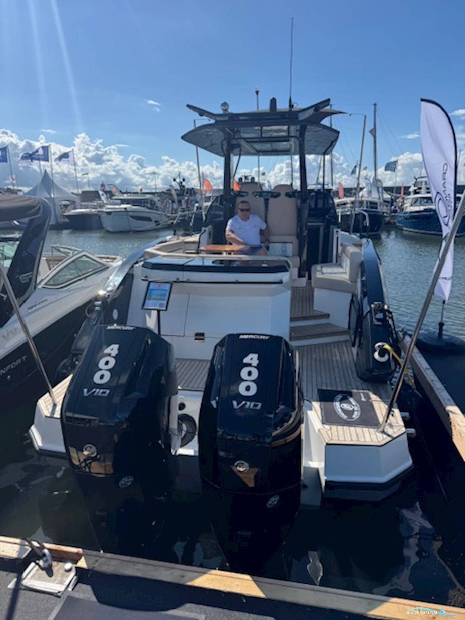 Grand Ocean 37