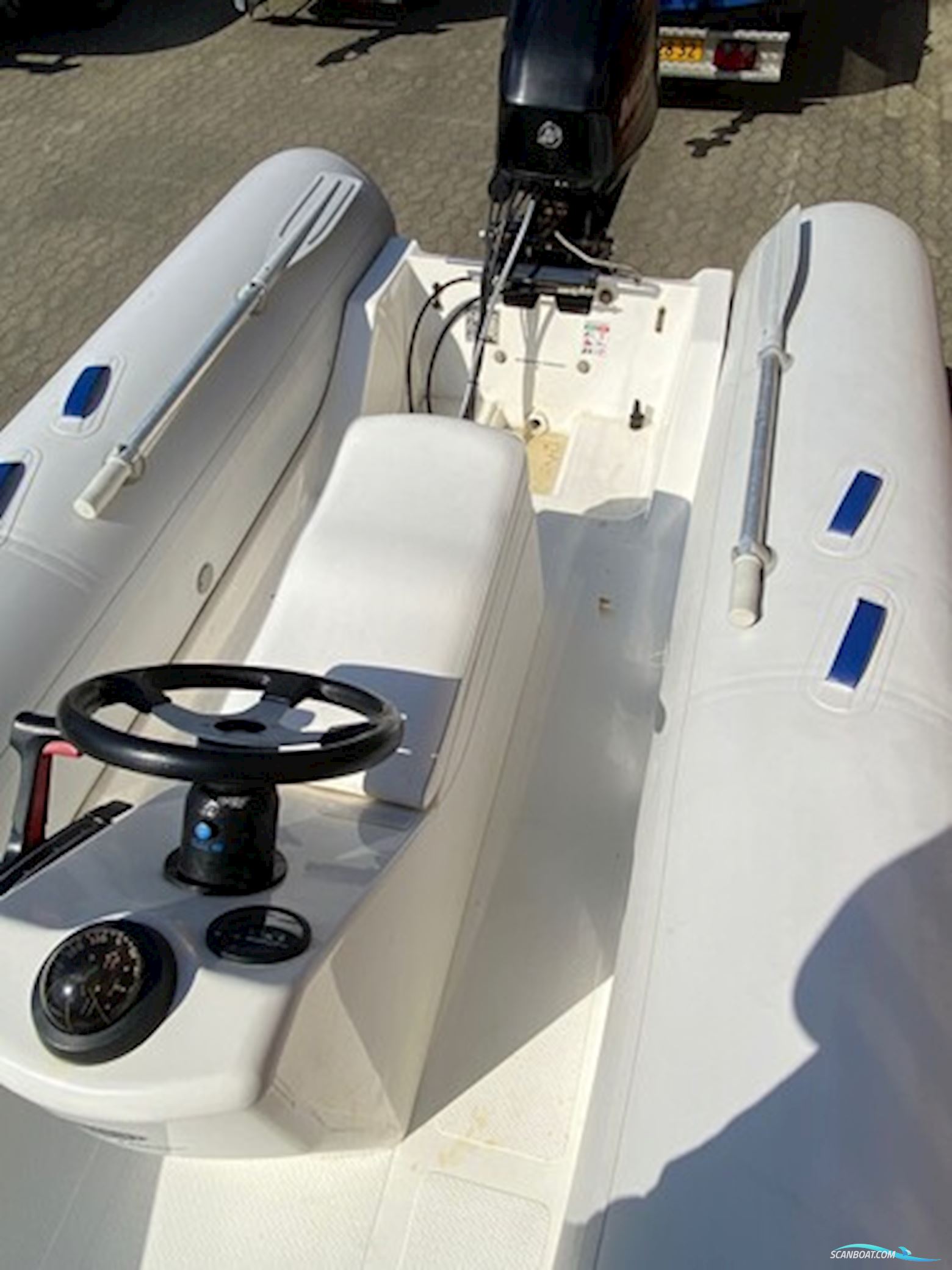 Grand S470 rib m/jockeypult m/Mercury F40 hk EFI og Scandic trailer