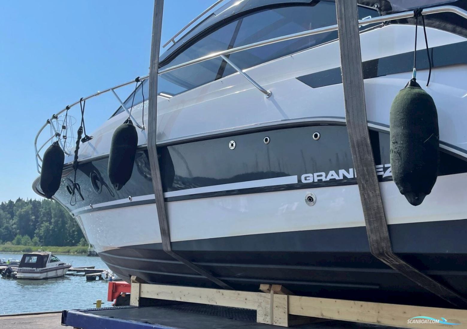 Grandezza 28 OC Motorbåd 2017, med Volvo Penta D4 motor, Finland