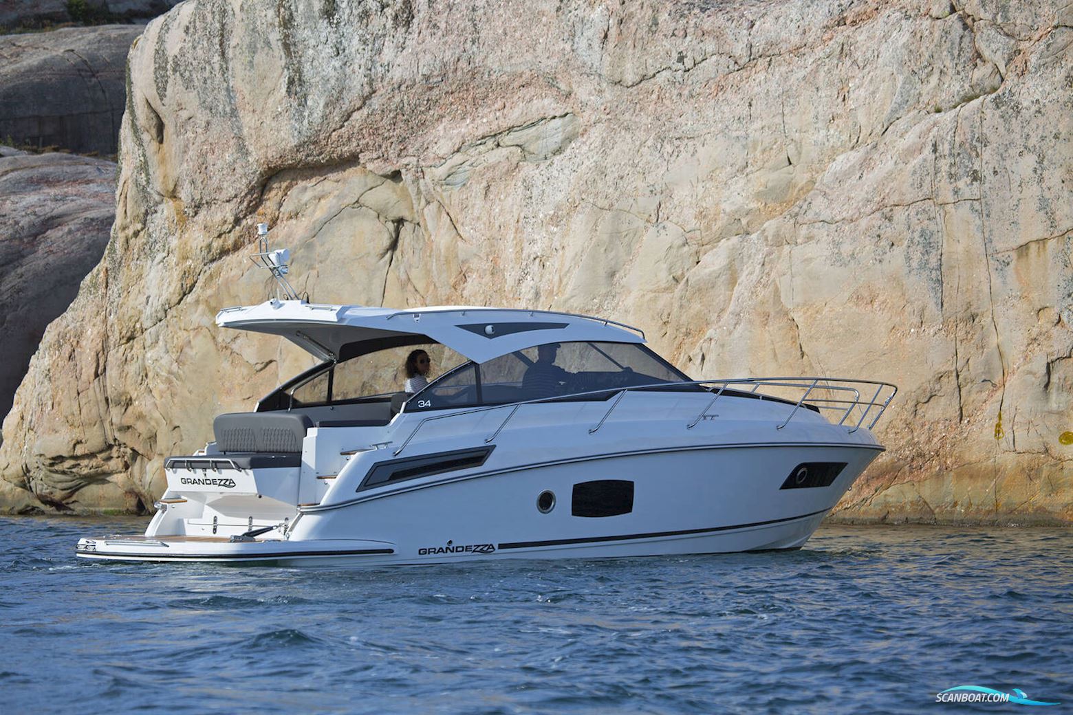 GRANDEZZA 34 OC Motorbåd 2025, med Volvo Penta motor, England
