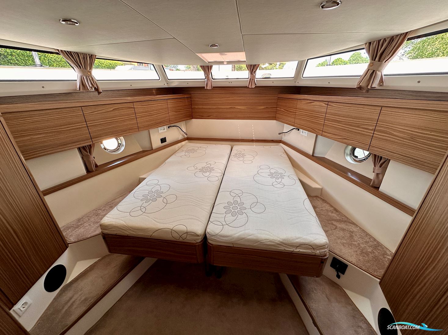 Greenline 40 Hybrid