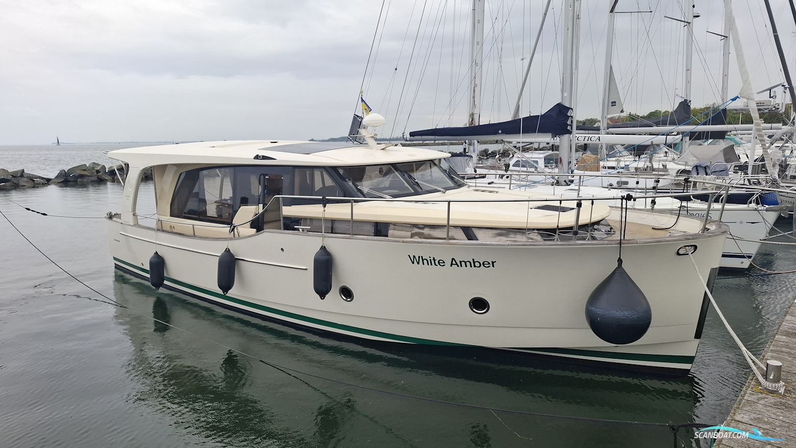 Greenline 40