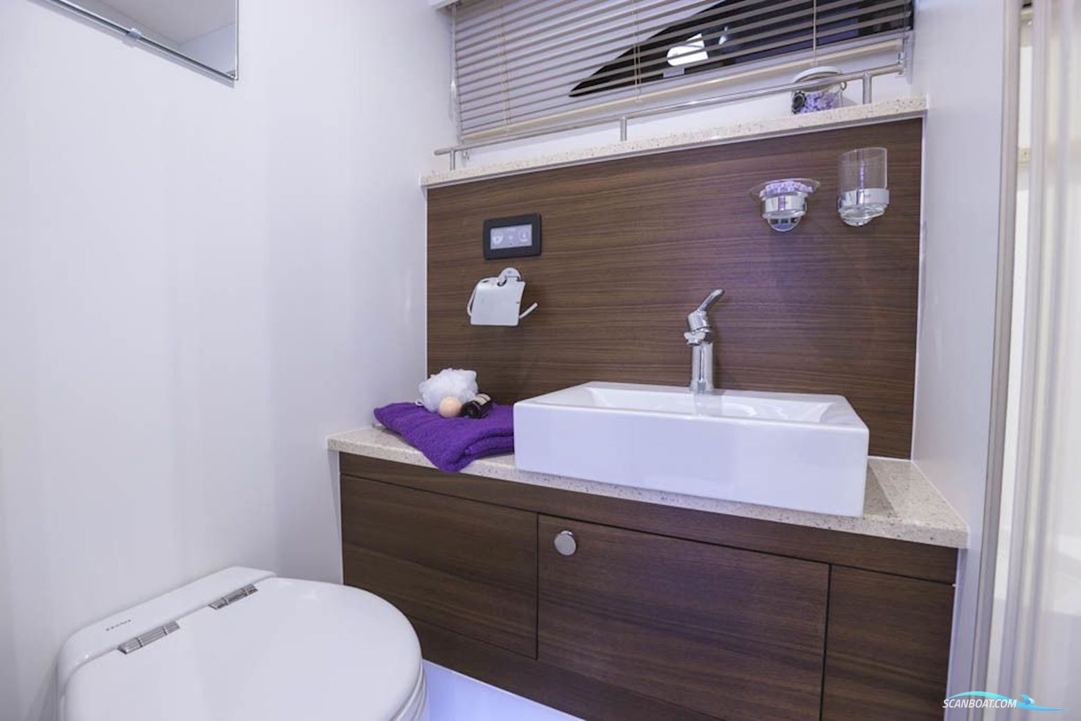 Haines 400 Aft Cabin