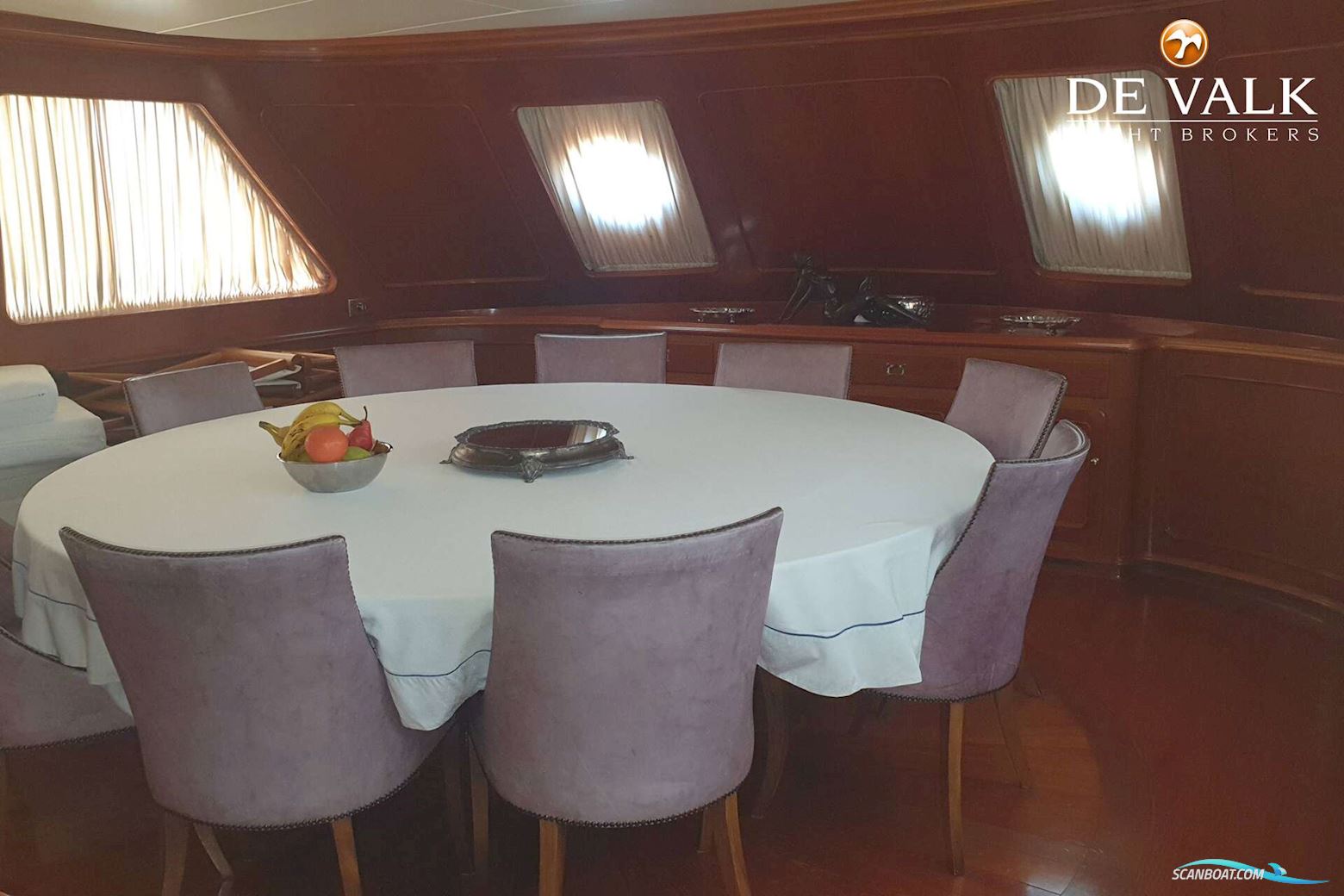 Hall Russell and Co Navetta