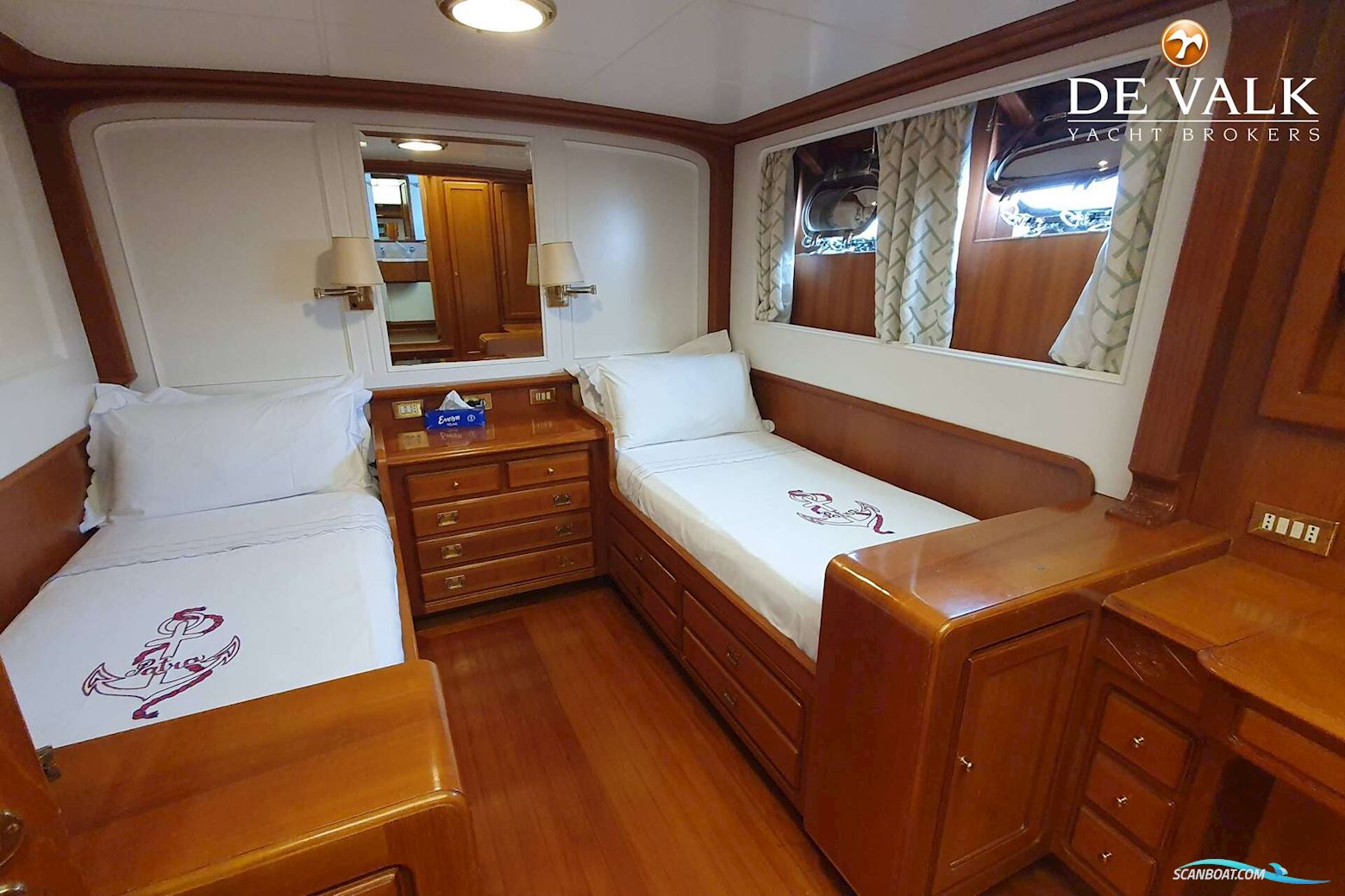 Hall Russell and Co Navetta