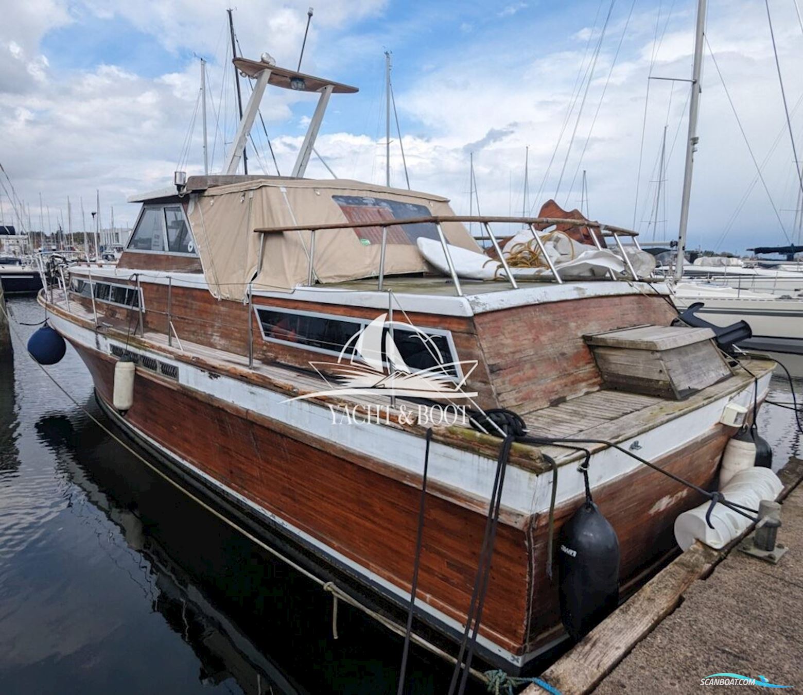 Hansen & Arnutzen Norway Hansen & Arnutzen Norway Mahogany Cruiser