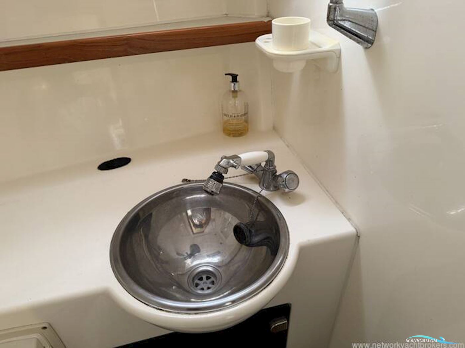 HARDY MARINE 32 Commander