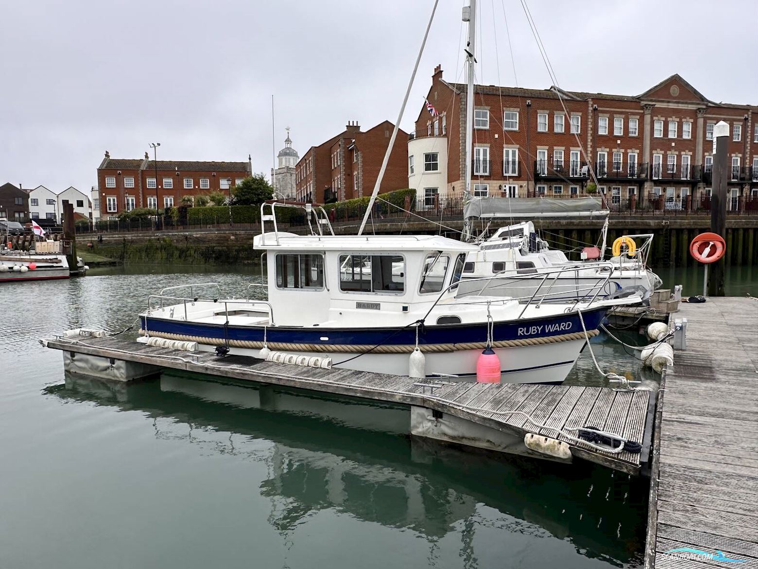 Hardy Marine Fishing 24 Motorbåd 2000, med Volvo Penta AD41 motor, England