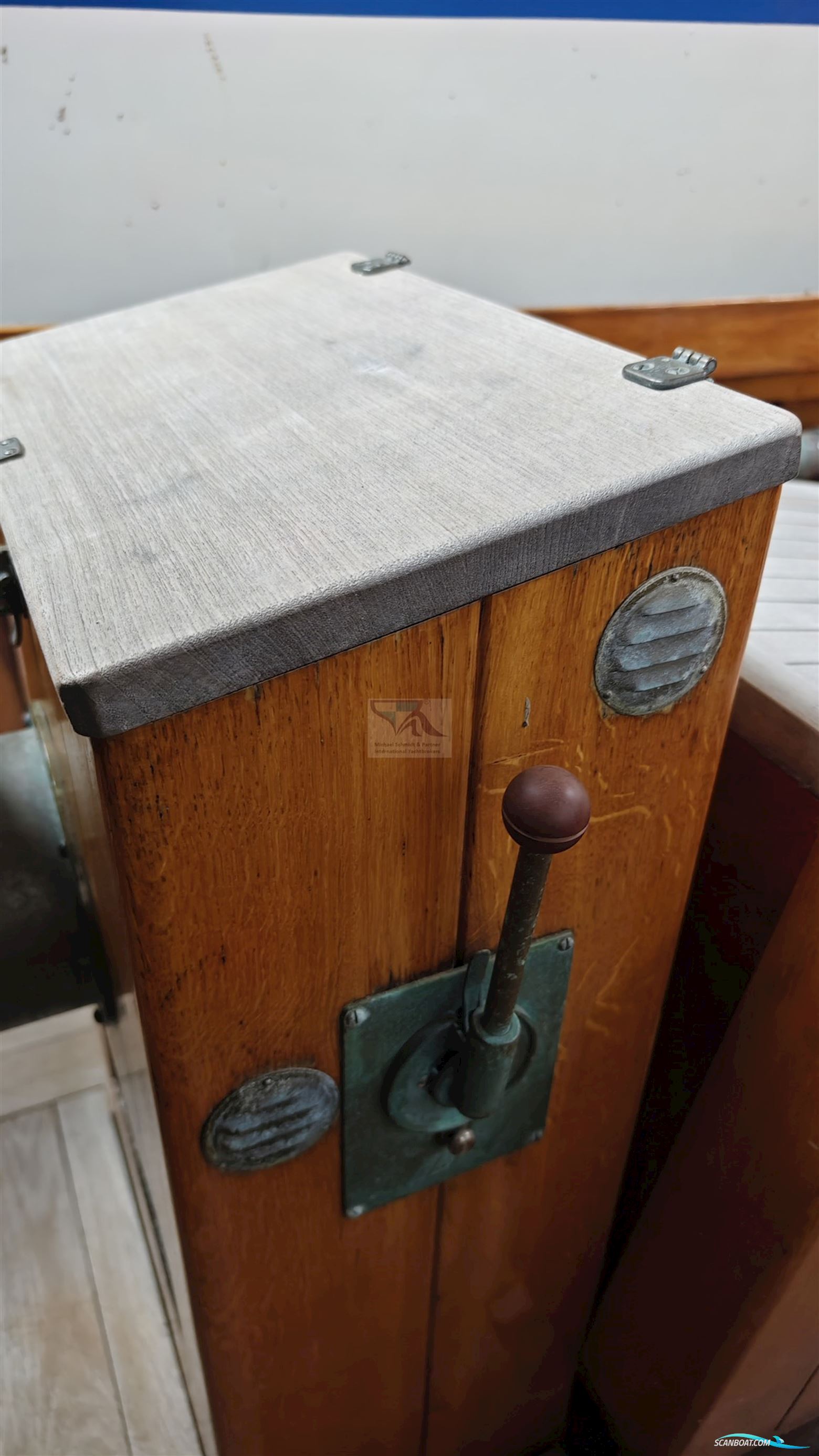 Hatecke Tuckerboot Eiche