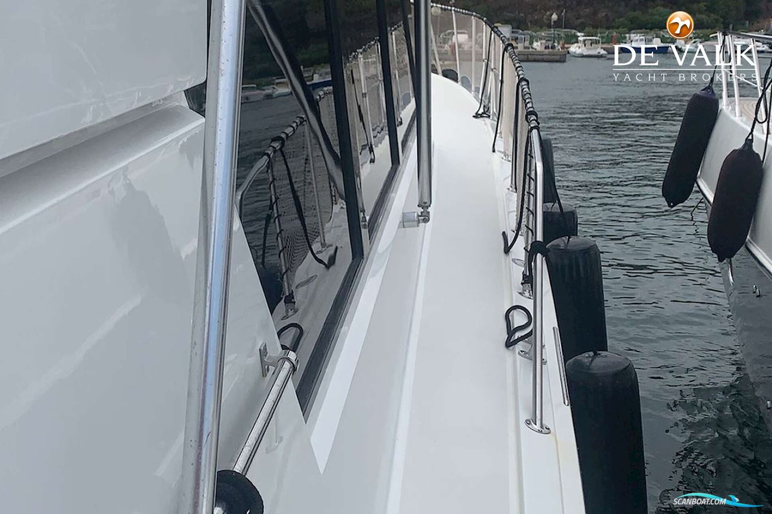 Hatteras 65 Convertible