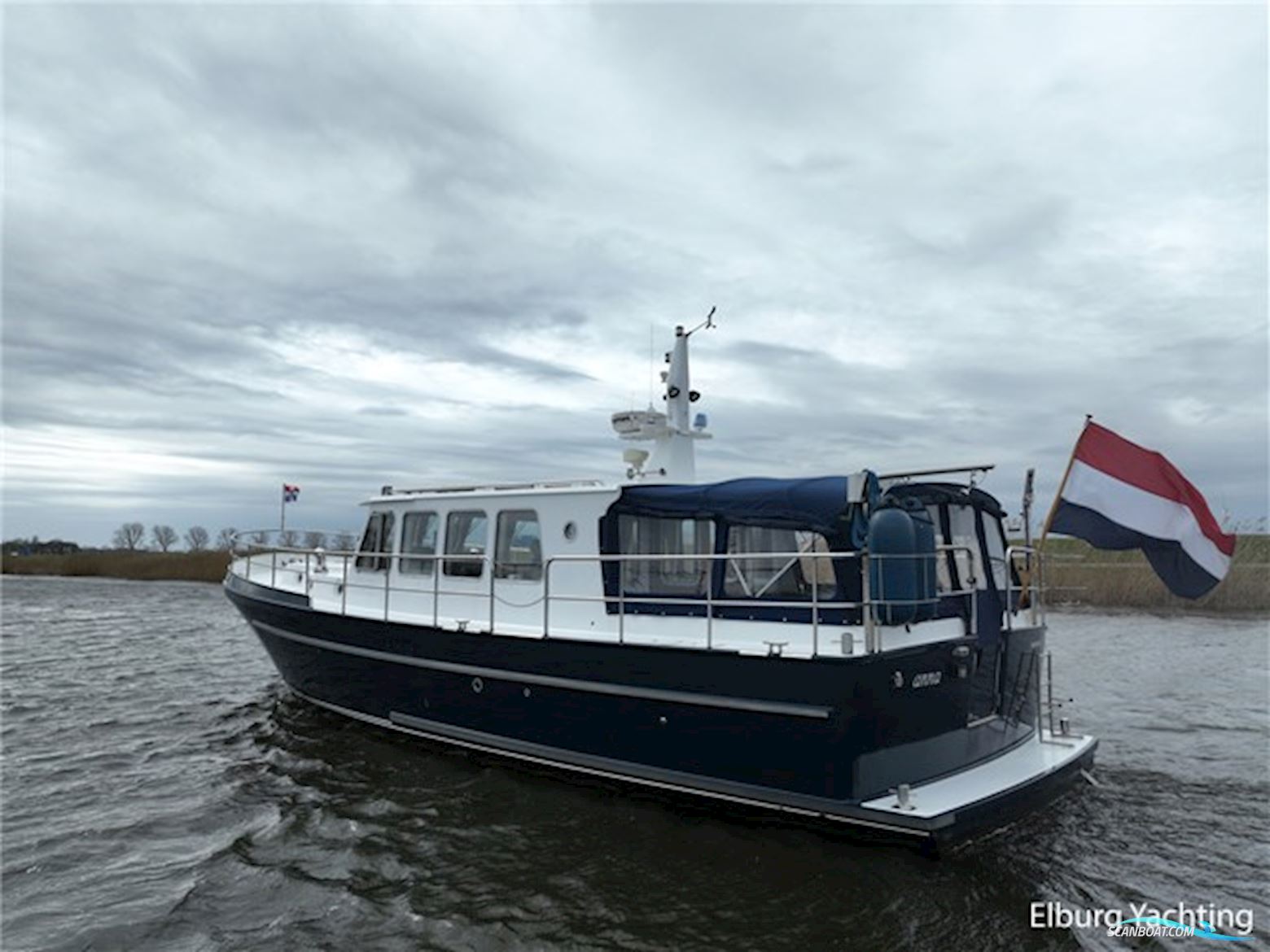 Hellingskip 1300 Open Kuip
