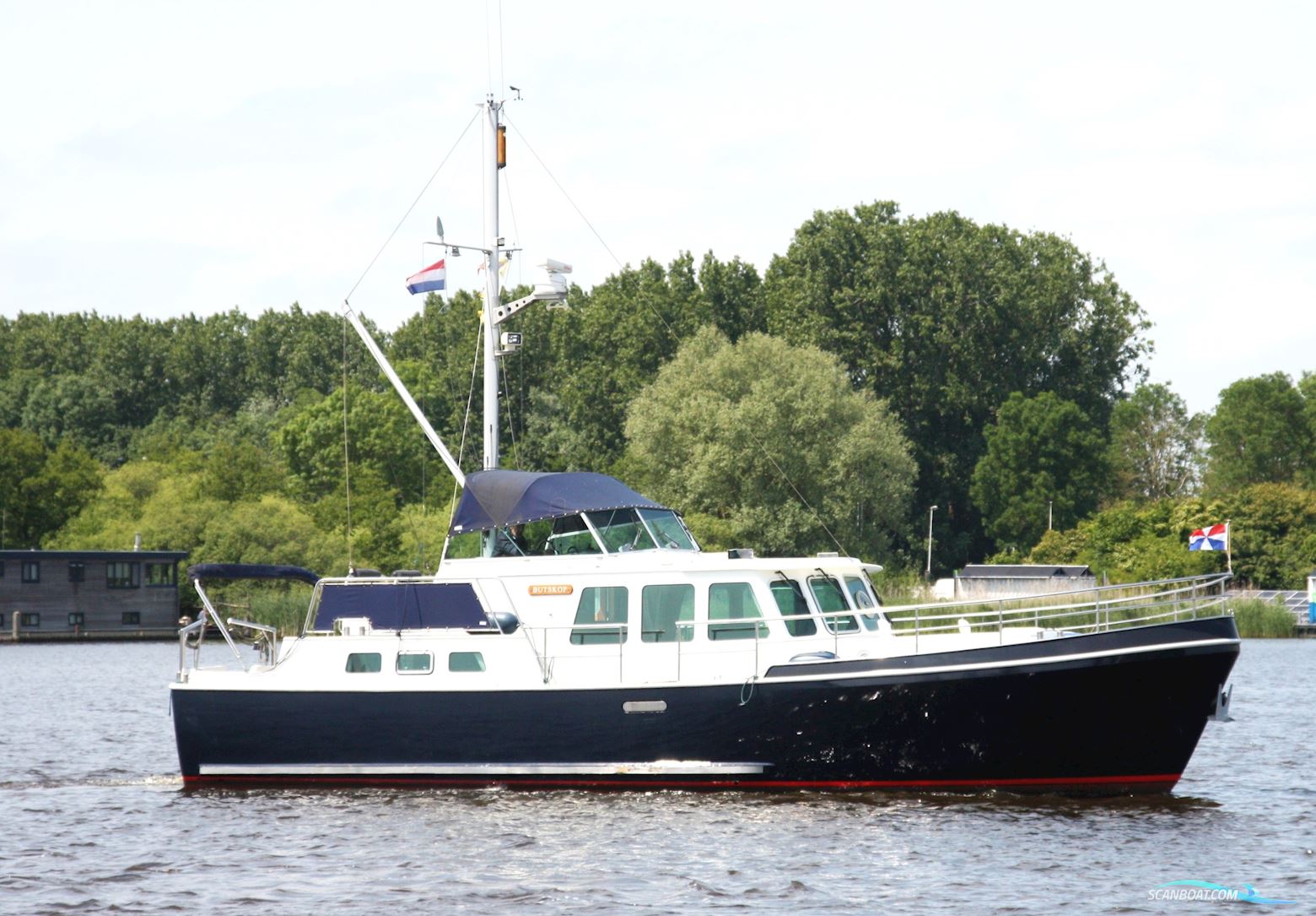 Hellingskip Custom Build Motorbåd 2001, med Iveco motor, Holland
