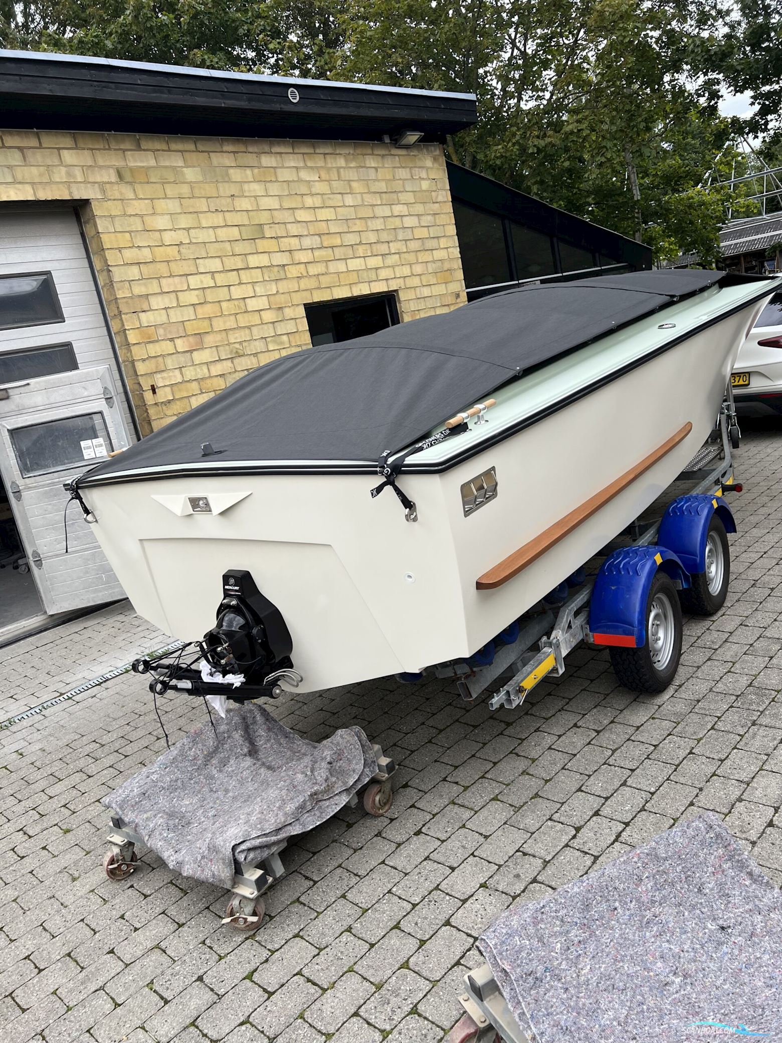 Helt unik Coronet 21 Playmate.