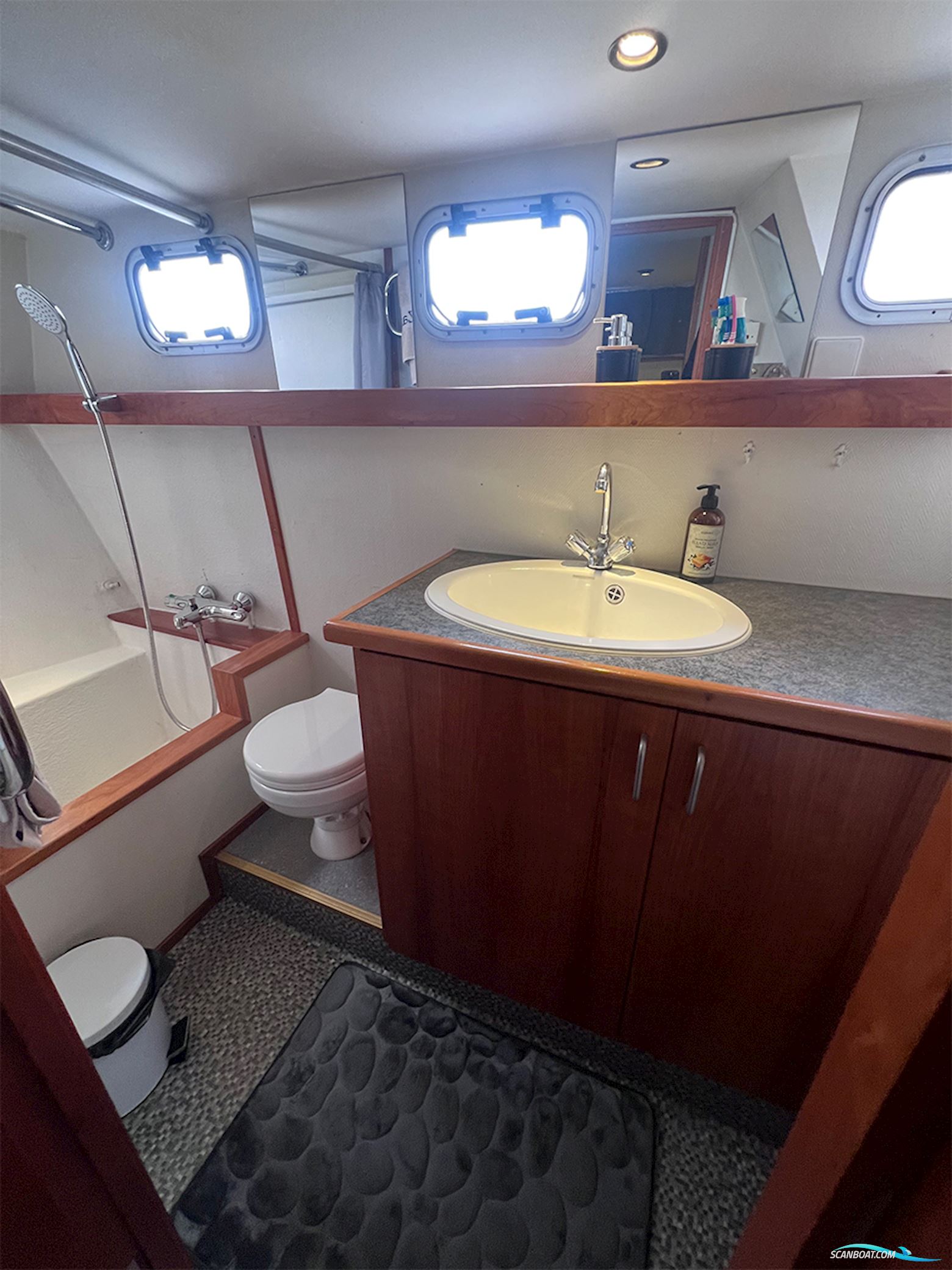 Hemmes Cruiser 12.7