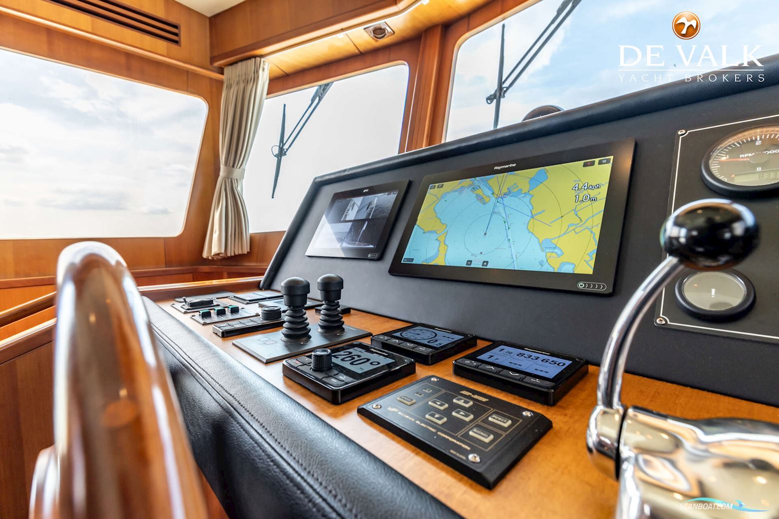 Hershine 61 Pilothouse