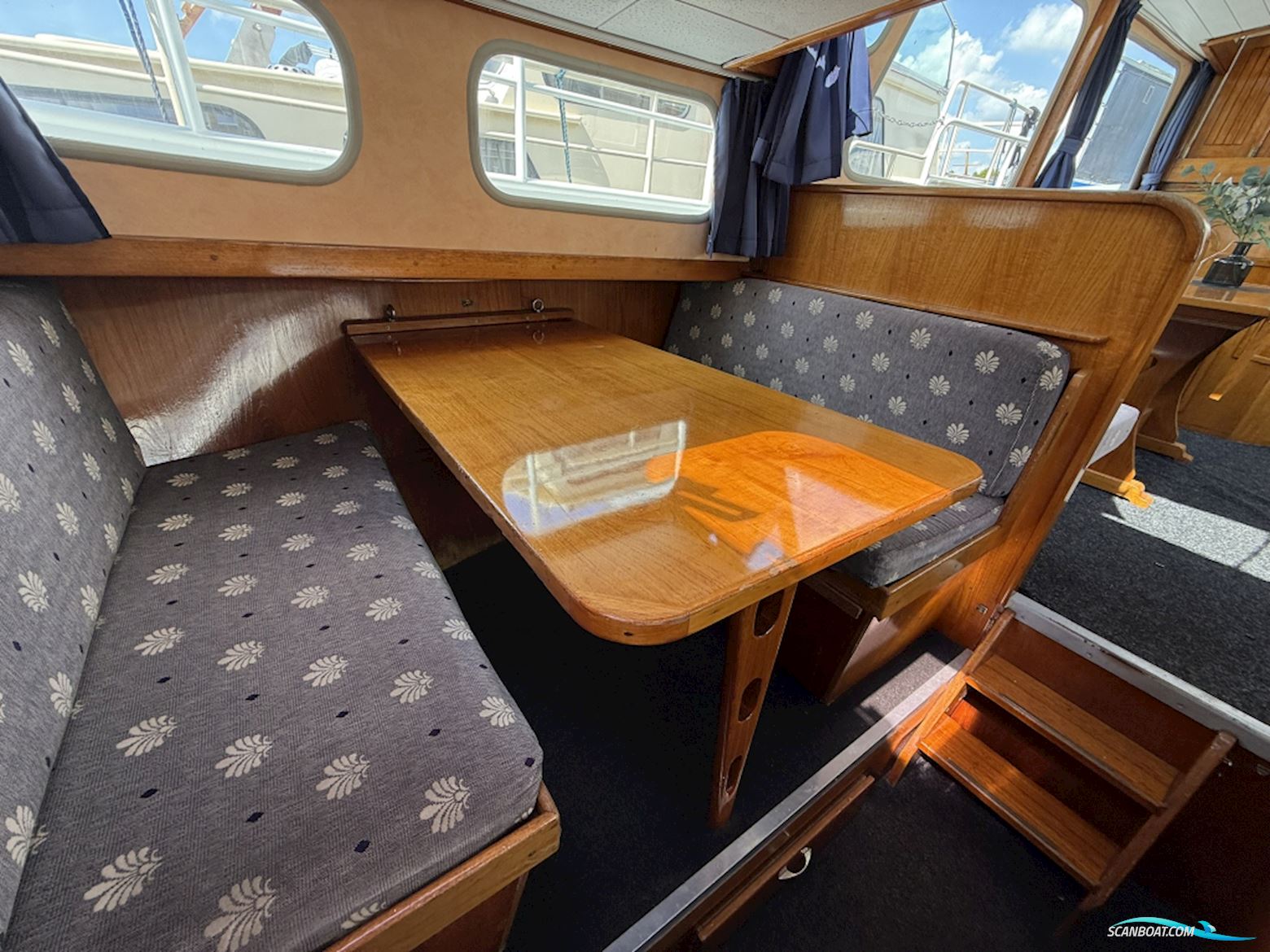 Hoekstra Kruiser 1100